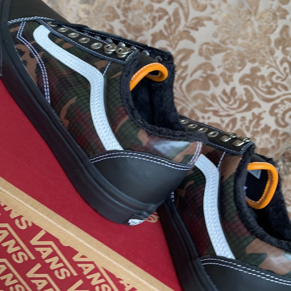 Vans WMNS Old Skool Mte Black/Camo Sneakers - Picture 15 of 16